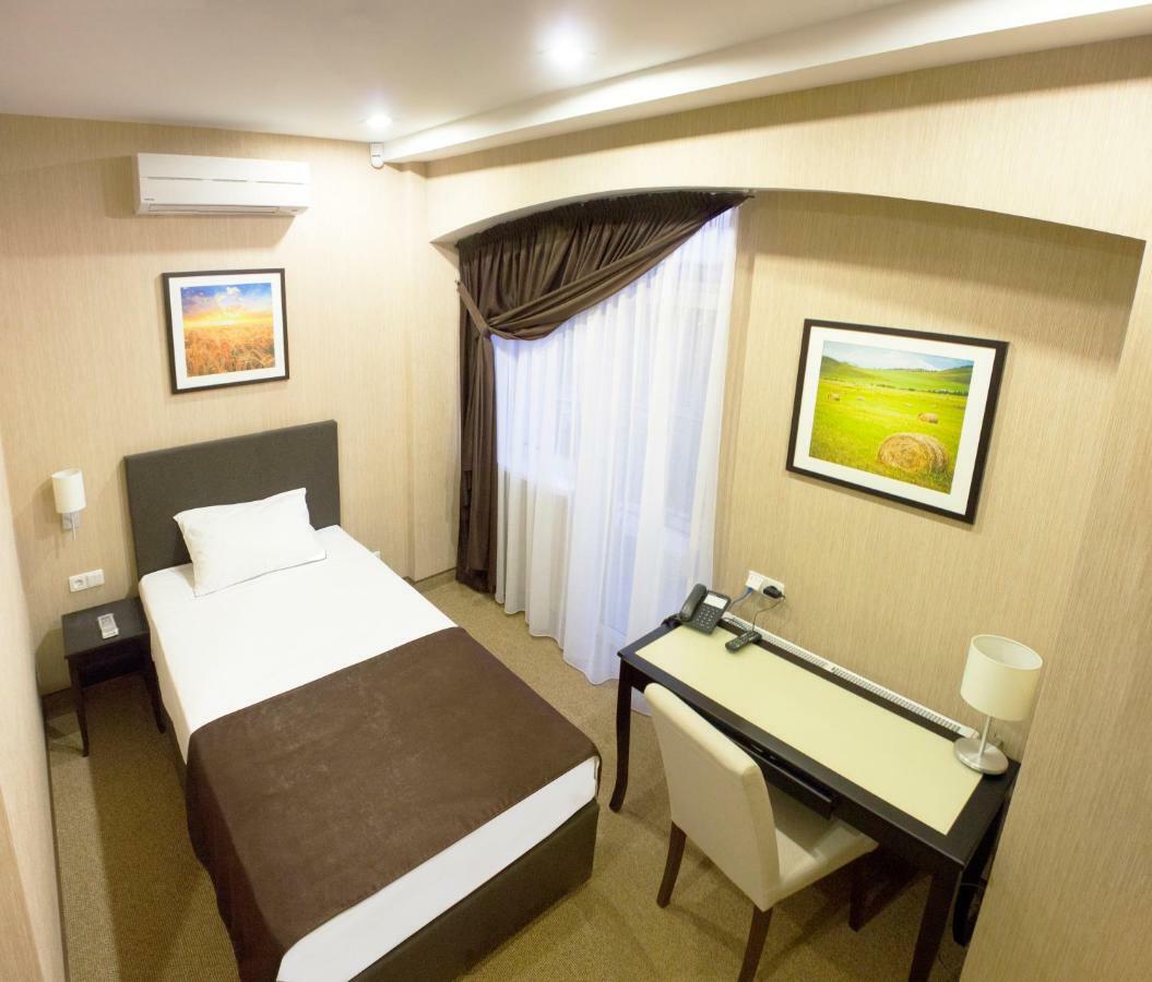 Al Mar Hotel Schaslyve ภายนอก รูปภาพ